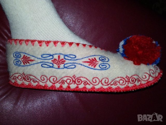Greek handicraft - Нови с етикет традиционни  гръцки пантофки 100% вълна с бродерии и кожа, снимка 1
