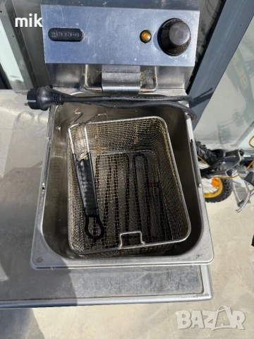 Професионален фритюрник  Hendi, снимка 4 - Фритюрници - 53766729