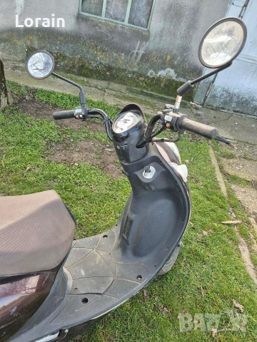 Бензинов скутер, снимка 3 - Мотоциклети и мототехника - 53710812