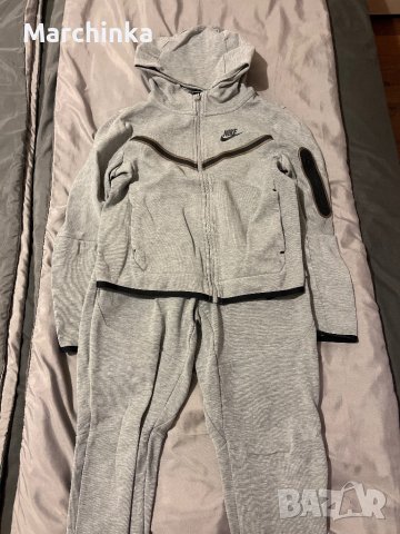 Анцузи Nike tech fleece , снимка 8 - Детски анцузи и суичери - 42193829