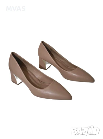 Нови бежови дамски обувки на нисък ток 38 размер, снимка 2 - Дамски обувки на ток - 50998189