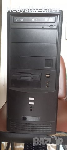 Компютър настолен
