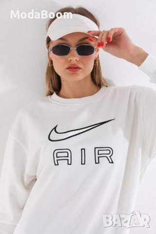 Дамски блузи Nike , снимка 4 - Блузи с дълъг ръкав и пуловери - 42696869