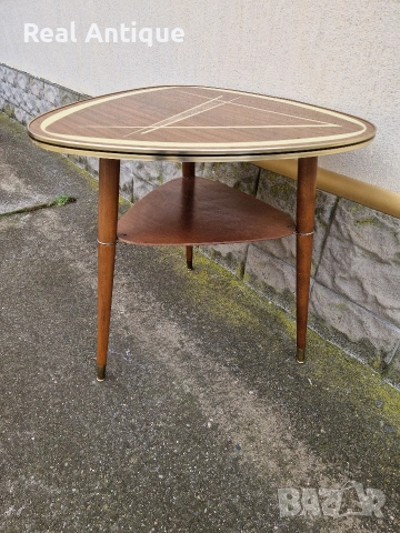 Рядка антикварна немска дизайнерска масичка , снимка 2 - Антикварни и старинни предмети - 53482528