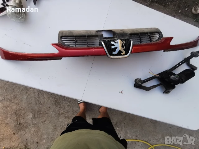 предна решетка пежо 206