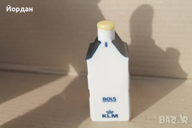 колекционерска порцеланова фигурка / шише Холандска къща ''Bols KLM'', снимка 3 - Колекции - 49483544