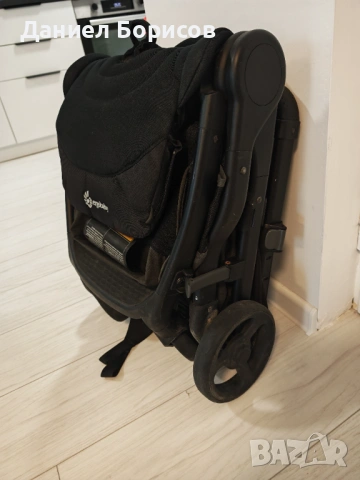 Бебешка количка Ergobaby Metro+ – Ултракомпактна, Ергономична и Стилна, снимка 7 - Детски колички - 53348486