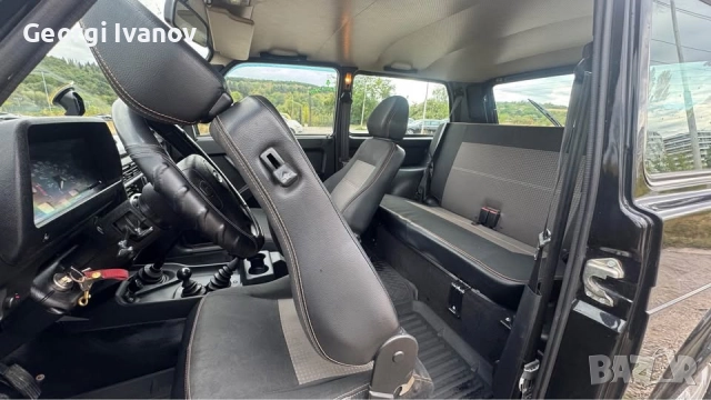 Лада Нива Урбан 4x4, 2017 г., снимка 8 - Автомобили и джипове - 51936707