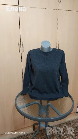 Пуловер VINCE. 30%кашмир70%вълна, 100 коприна. размер S. 