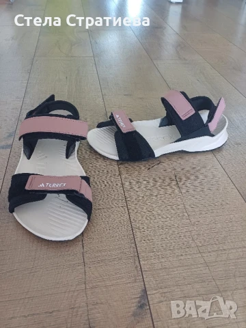 Сандали Adidas, снимка 2 - Сандали - 51079153