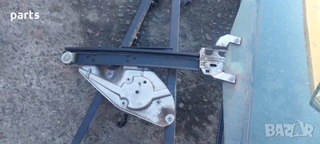 Заден Десен Стъклоповдигач и Стъкло Ауди A6 C6 4F (1), снимка 4 - Части - 48736266