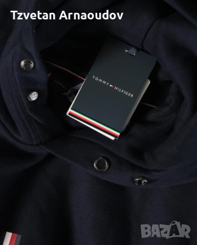 Оригинален суичър Tommy Hilfiger – Тъмносин, Размер М, снимка 3 - Суичъри - 53540264