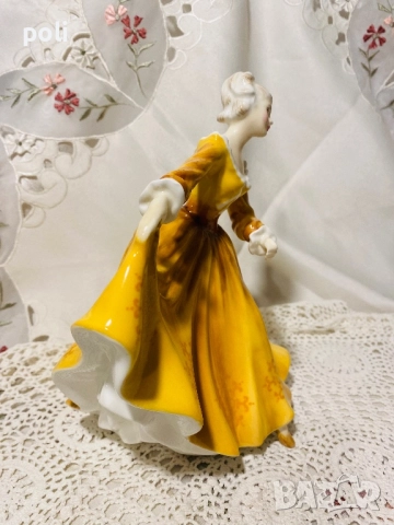 порцеланова статуетка , снимка 5 - Статуетки - 52584330
