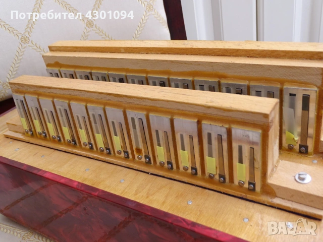 Корпус (баси) с тарги за Акордеон Weltmeister Stella 40 баса, снимка 3 - Акордеони - 53794434