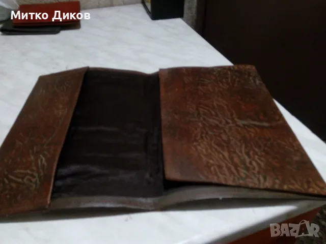 Папка дебела естествена кожа скицник с рисунка от соца 27х33см  и малка дракон 233х165мм, снимка 10 - Ученически пособия, канцеларски материали - 55953940