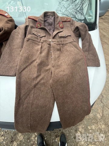 Продавам офицерска униформа , снимка 9 - Други ценни предмети - 50762852