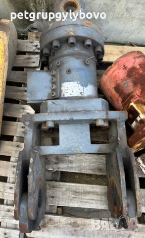 Бързосменник с ротация за щипка за багер FUCHS