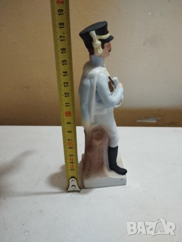 Порцеланова статуетка, снимка 2 - Статуетки - 41499151