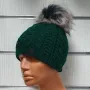Нова дамска плетена шапка с помпон/пух в зелен цвят, снимка 1
