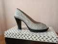 Нови! №39 Сребристи Обувки на ток , снимка 1