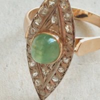 Стар златен пръстен с диаманти и изумруд злато 18к, снимка 3 - Пръстени - 42519597