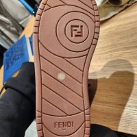 Мъжки сникърси Fendi 45 номер, снимка 2 - Кецове - 39179258