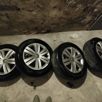 Оригинални стоманени джанти с тасове и зимни гуми за VW, снимка 2 - Гуми и джанти - 44809435