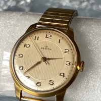 Красив часовник Zenith 1960-1969, снимка 1 - Мъжки - 39862257