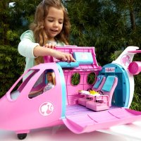 Barbie Барби на път самолет с пилот кукла Barbie и 15 аксесоара, снимка 2 - Кукли - 41506297