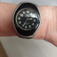 Часовник ръчен с фосфорни стрелки и цифри, снимка 2 - Водоустойчиви - 36301111