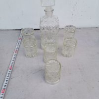 ТРАПЕЗНИ Сервиз за алкохол от гравирано стъкло. Седем части - 42 лв., снимка 1 - Други стоки за дома - 41100818
