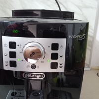 Кафе автомат DeLonghi Magnifica S, снимка 3 - Кафемашини - 44742175