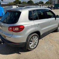 VW Tiguan 2.0 tdi 140hp дизел/ 4х4 / ДЯСНА ДИРЕКЦИЯ / DSG panorama - цена 7500лв ,моля БЕЗ бартери -, снимка 6 - Автомобили и джипове - 38311356