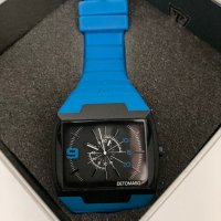 Спортен часовник Detomaso модел Sandro, със синя силиконова каишка, снимка 6 - Дамски - 38645937