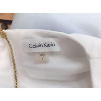 Бяла рокля CALVIN KLEIN размер S, снимка 4 - Рокли - 44585658