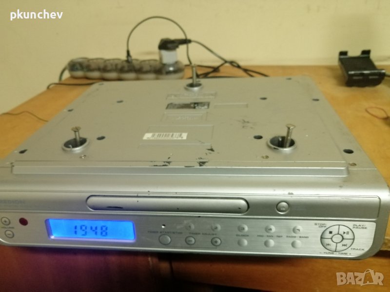 Радио-часовник с CD за кухня. , снимка 1