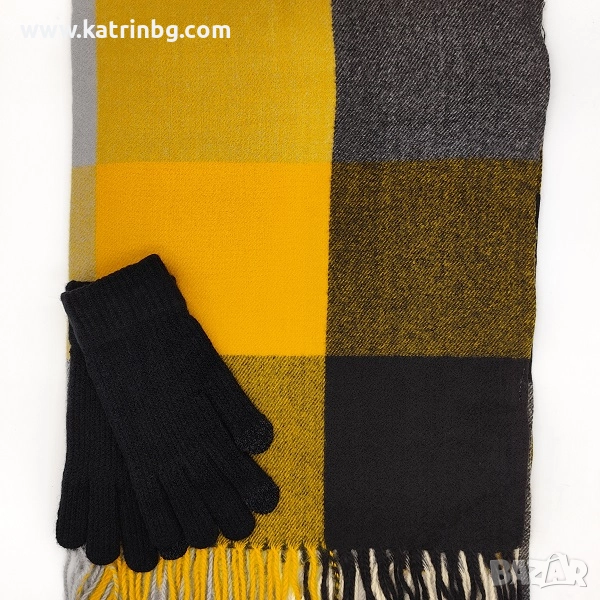 Коледен подарък за жена – зимен комплект кашмирен шал и ръкавици в черно и горчица, снимка 1