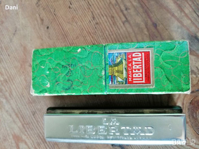 стара хармоника Libertad, снимка 1