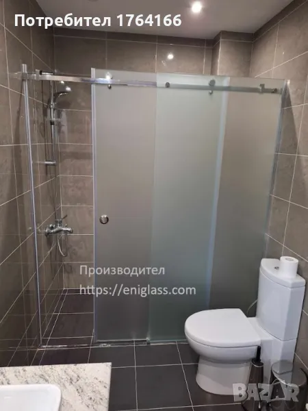 Стъклена душ кабина с плъзгащ механизъм и матирани стъкла за баня , снимка 1