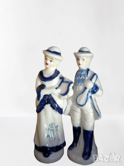 Чифт порцеланови фигурки на музиканти, снимка 1