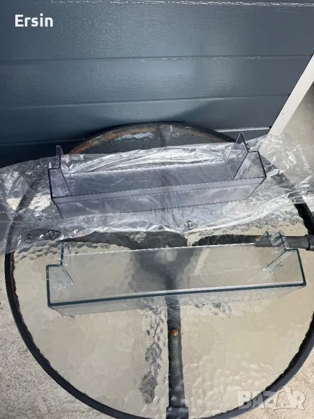 Рафтове за врата хладилник Dometic Цена за брой 60.00 лева, снимка 1