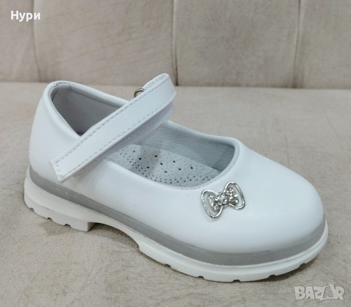 Детски, бели, светещи обувки, снимка 1