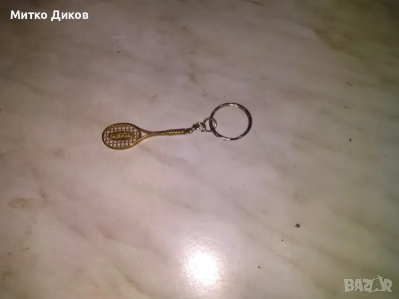 Ключодържател ракета за тенис на корт марков на ДЕМА, снимка 1