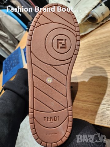 Мъжки сникърси Fendi 45 номер, снимка 2 - Кецове - 39179258