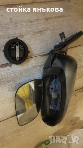 Продавам дясно огледало за опел сигнум, снимка 4 - Аксесоари и консумативи - 41271187