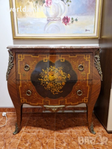 Страхотен антикварен френски скрин шкаф комод , снимка 2 - Шкафове - 53139468