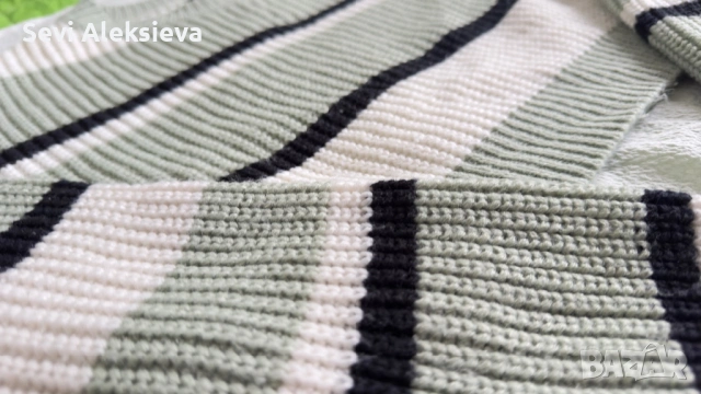 Дамски плетен пуловер с райе – размер S ( без етикет), снимка 5 - Блузи с дълъг ръкав и пуловери - 53174595