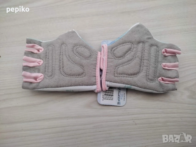 продавам колела внос от Германия Комплект НОВИ каска и ръкавици ELZA, снимка 8 - Спортна екипировка - 53832100