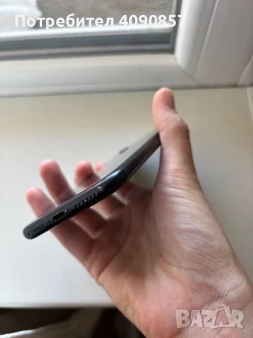 iPhone SE 2022 64gb, снимка 1