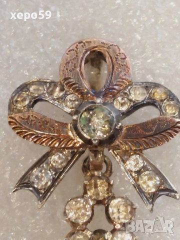 Стар антикварен кръст(медальон)Франция,19век.сребро и злато/каталожна цена 1600$/, снимка 4 - Антикварни и старинни предмети - 52681269